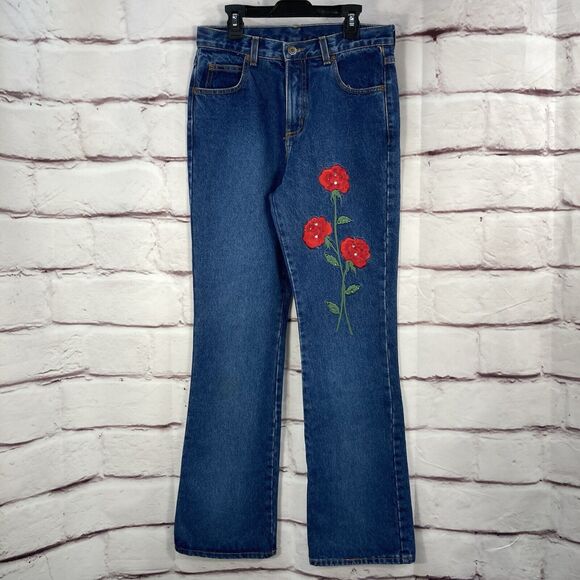 Women's Forever 21 Jeans SZ M Embroidered Red Flowers Medium Wash 32 Inseam - Picture 1 of 12